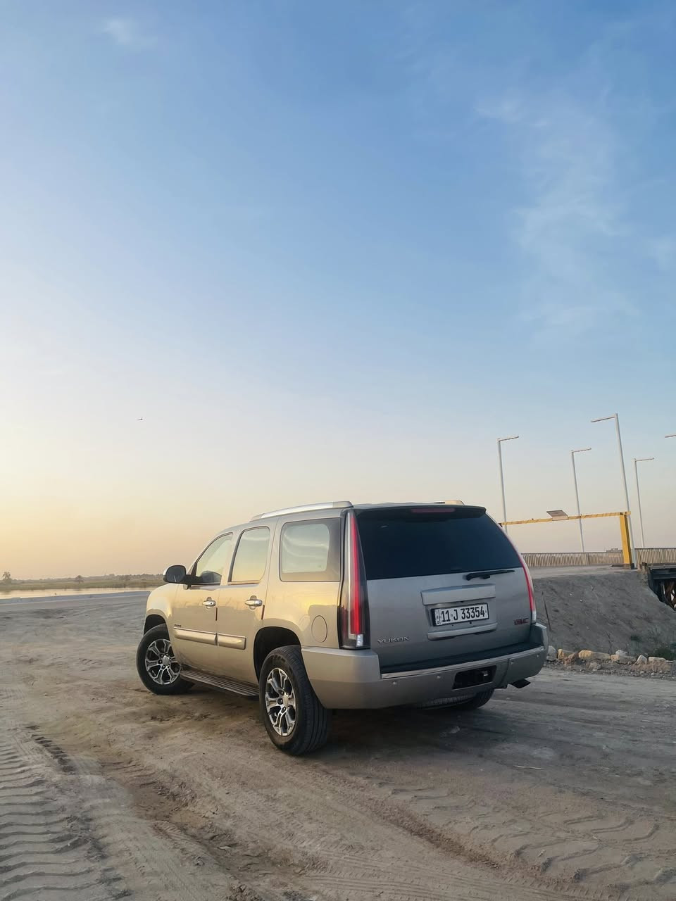 يوكن2007دنلي
مصبوغه جماليه فقط 
نضيفه السياره
مكاني بصره ***********
