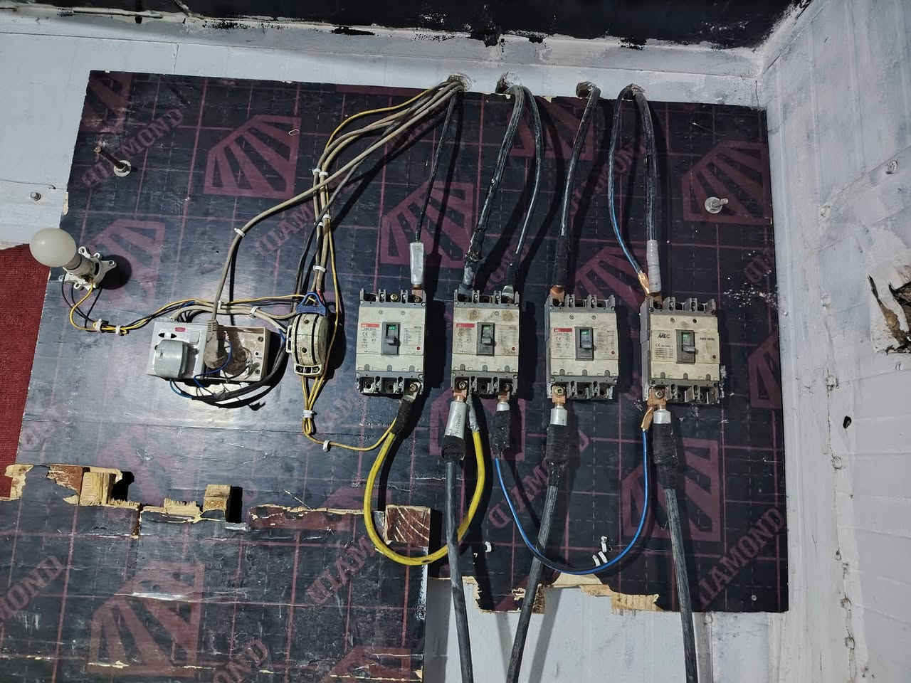 السلام عليكم موقع لبيع بابل حمل 500بيه مكاين اثنين اشتاير 12 وحده K250 وحده K300 حصه كاز 140 مكان ايجار السعر راسلني خاص


**إذا كنت صاحب هذا الإعلان وتريد حذفه لأي سبب، رجاءا أرسل رسالة إلى الدعم الفني**
