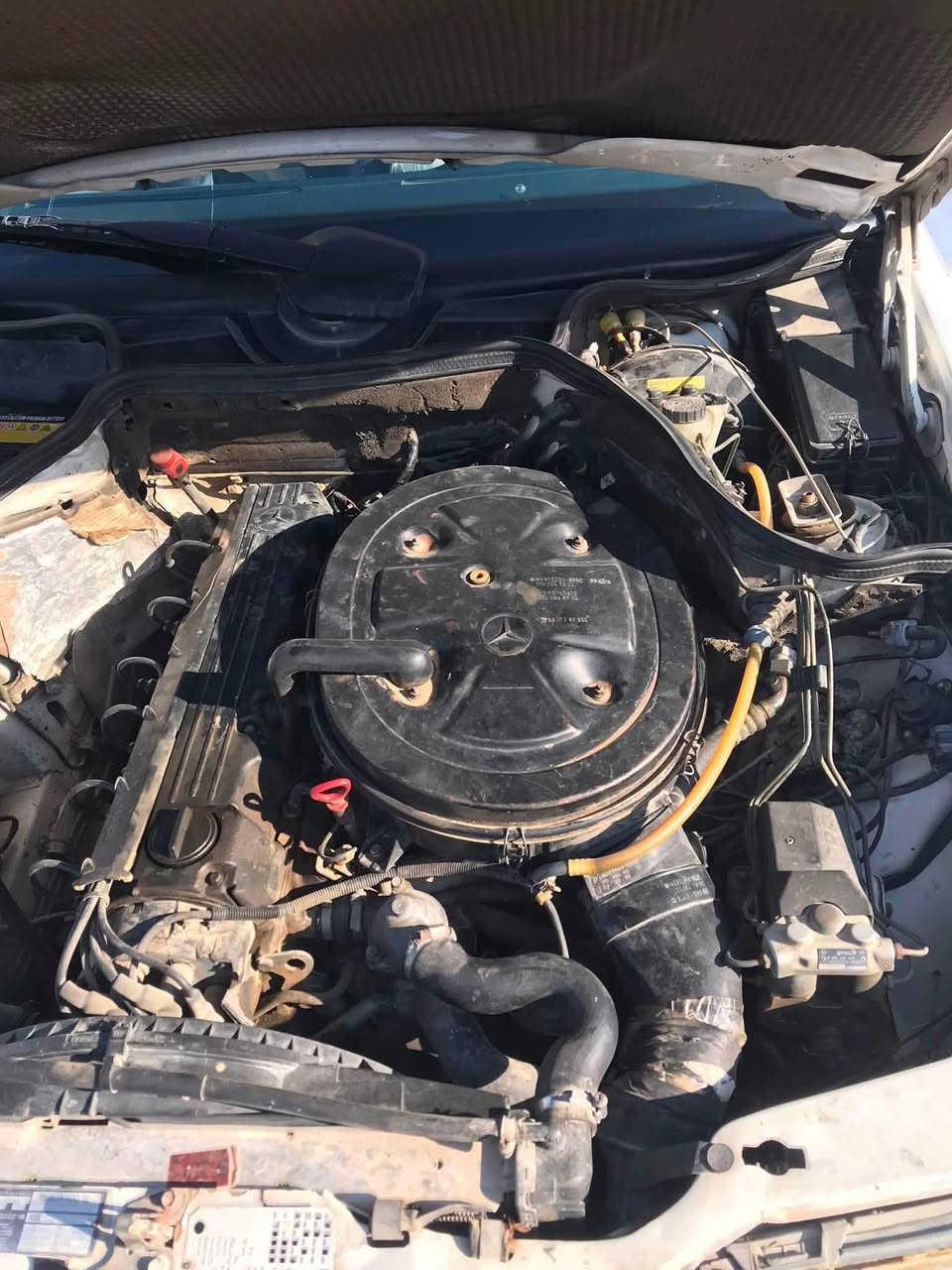 سلام عليكم مرسيدس دب 300   مديل 88 محدث 90 مشروع وطني شرط التحويل محرك كير بلادي بيهه ملاحضات بسيطه كشنات كهرباء فتحه سنويه لل 27 رقم بغداد الماني سعرررر 75 وبيهه مجال للشراي مصبوغه حزام للستفسار ***********
