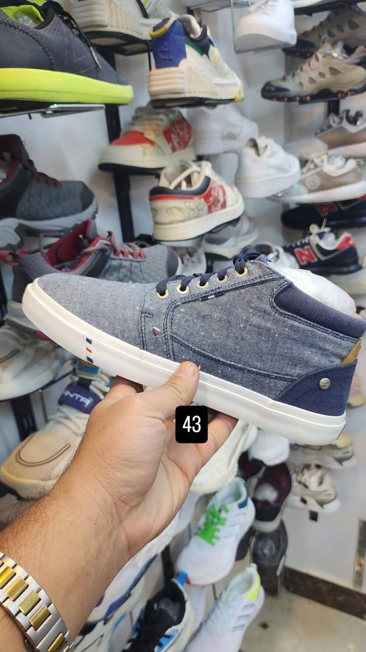 وصلت البضاعة الاحذيه الأوربية البالة
متوفر جميع قياسات من 35 الى 47
العنوان الفلوجة تقاطع العباسي مقابل مكتب العبيدي
اسم محل سبورت شوز


**إذا كنت صاحب هذا الإعلان وتريد حذفه لأي سبب، رجاءا أرسل رسالة إلى الدعم الفني**