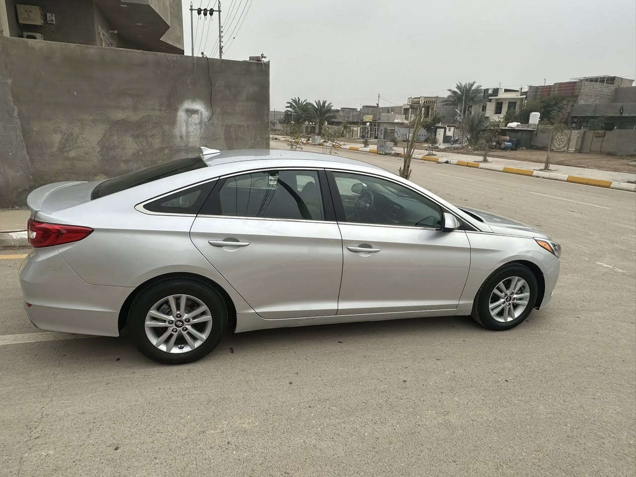 ‏سلام عليكم سوناتا موديل 15 وارد أمريكي بدون ضرر بدون صبغ بدون إرباك ضر أمريكا جوزها سويج فقط بدون بارد السيارة جاهزة من كل شيء السعر125 مكان السيارة ديالى رقم السيارة ديالى أرقام سنوية هزهزة كله جديد صدر تخم تاير كله جديد بدون نقص(***********
