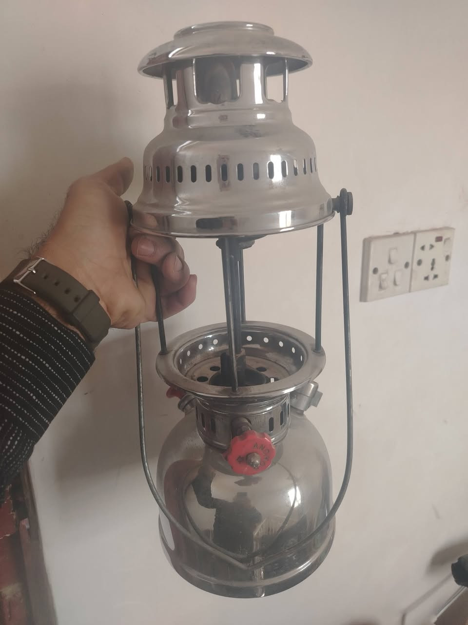 السلام عليكم غراض قديم بين شغال وبين لا
كربلاء سيف سعد *********** اتصل ودلل
