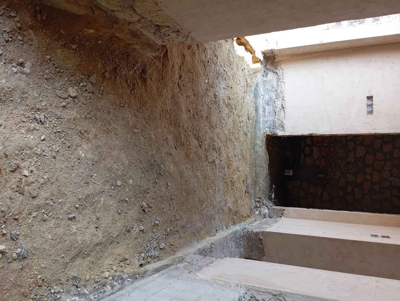 كادر عمل
حفر رصف تقديم ابلوك تقديم حجر تفليش تقديم جص تصعيد مواد شنو عندك اتصل***********
