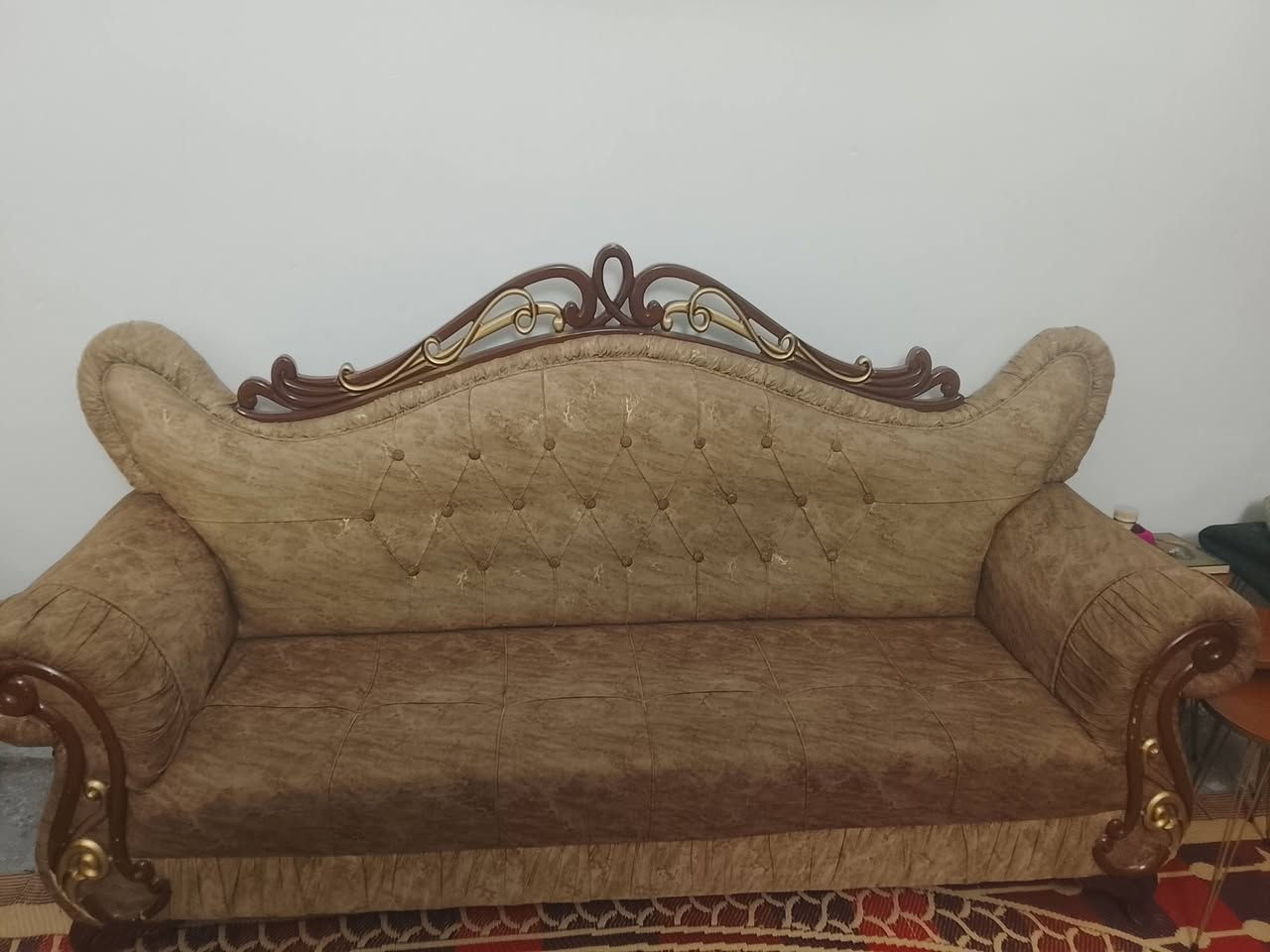 سلام عليكم تخم لبيع عشره مقعد 375مكان بياع تقاطع درويش مستعمل شي بصيط***********
