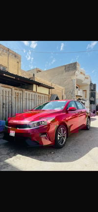 كيا فورتي مديل ٢٤ LXS وارد أمريكي بدون رقم  منفيس بسمي  مواصفات نص فول...