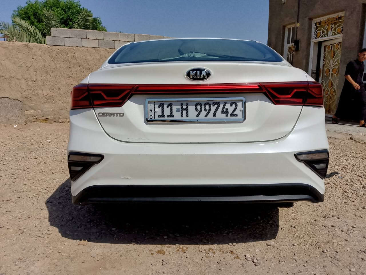 سلام عليكم كيه سيراتو 2019كفاله عامه مكينه وكير وحداديه جديد رقم بغداد بسمي تبريد قطعتين مرايات شفط ***********
