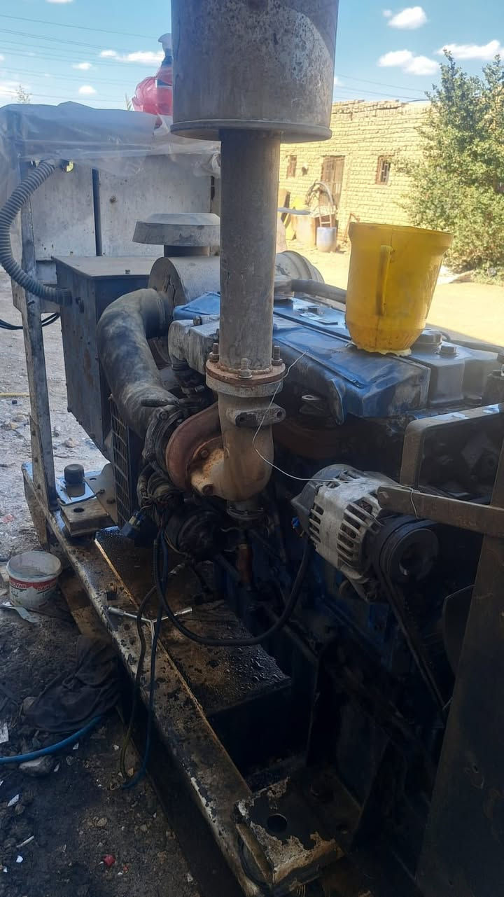 سلام عليكم 
بيركنز بريطانيا 🇬🇧 اصلي 100 kva للبيع 
مولده بلاديه خير من الله 
***********  واتساب او اتصال
