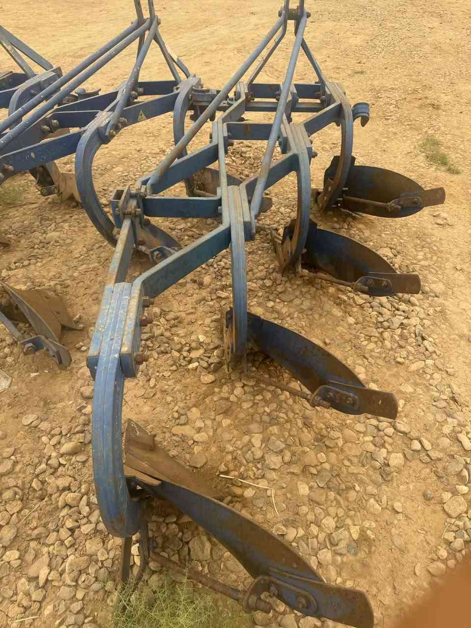 سلام عليكم 
فدن للبيع تركي البلير الباب الاول مكفول كفاله نضيف سعر مناسب 🔥 العنوان واسط العزيزيه رقم ***********
