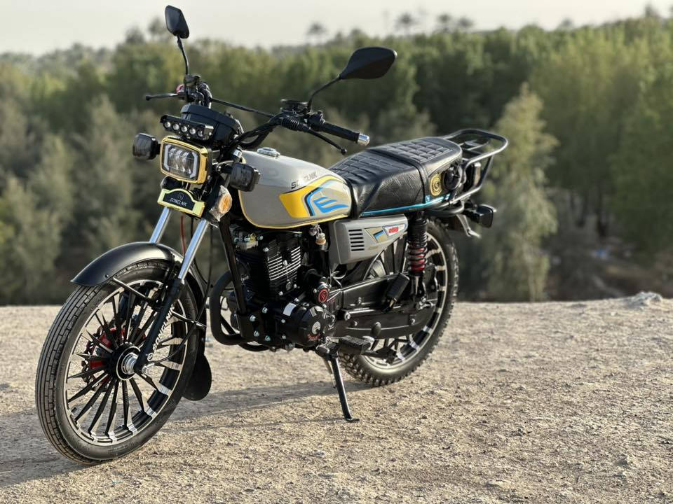 السلام عليكم سولنك مديل 2026 اوراقهه بس مكاتبه مال معرض لي نزلته منه صار شهر تقريباً محرك مكفول لدراجه كله مكفوله بعده زيرو سعر 950وبيه مجال ***********
