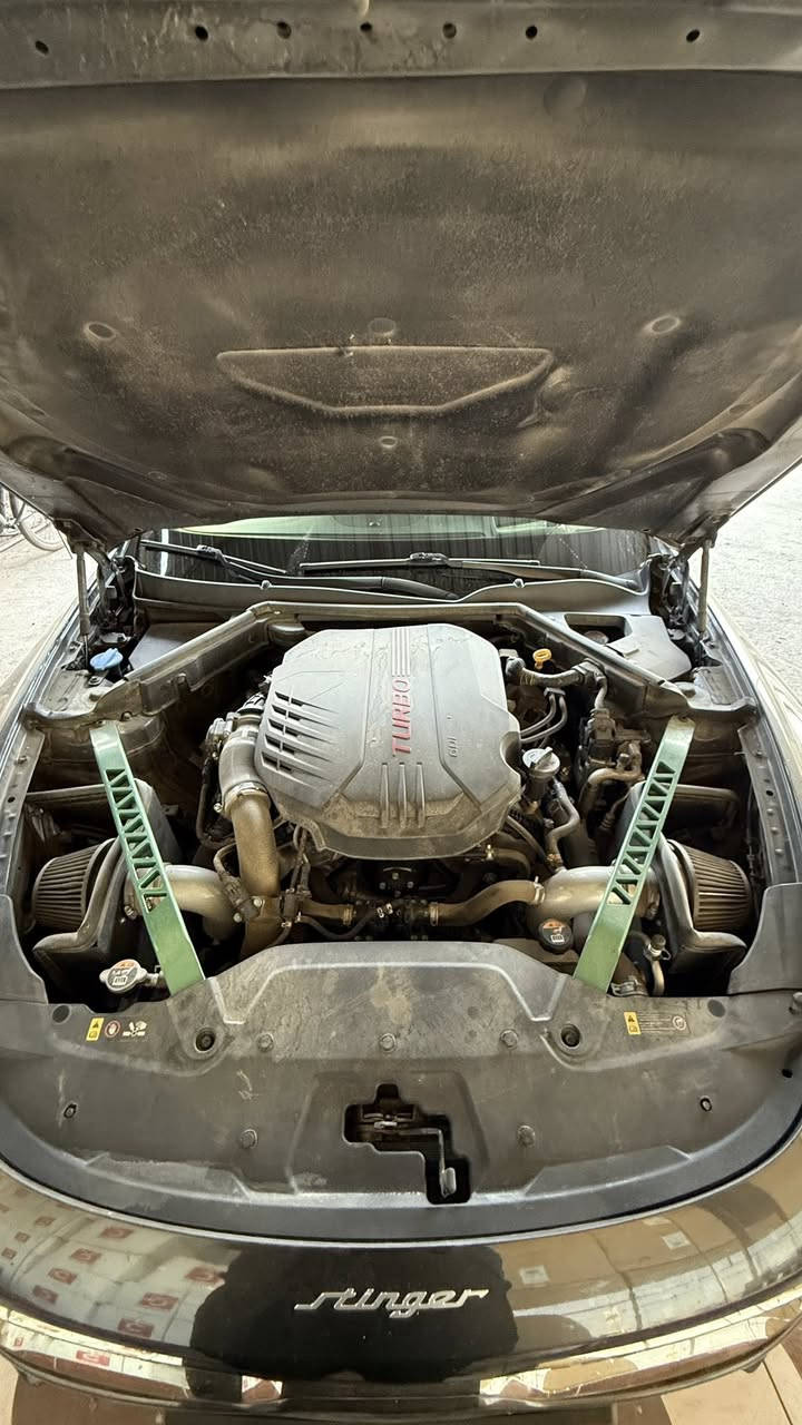 للبيع او مراوس ويا سلفرادو     كيا   ستنكر 2022 عليها شوته K&N وجسر توازن BMSوعليها برمجه بوب كورن (طلقات) وعليها تفريغ  والدبات موجوده
صندوق كهرباء
مرايات جانبيه كهرباء + تسخين وضم
تحكم كامل من السكان + شيفترات (تعشيق من السكان)
نظام صوت Harman Kardon 15 سبيكر
إضاءة داخلية ملونة (ambient)
تدفئة وتبريد كوشات
اوتو بارك
حساسات أمامي وخلفي
رادار أمامي وخلفي وجانبي
كاميرات 360 درجه
أنوار LED أمامي وخلفي
قير 8 نمر + وضعيات قيادة (سبورت / عادي / كومفورت / سمارت)
محرك 6 سلندر توين تيربو 3.3 لتر يولد تقريباً 370 حصان
دفع خلفي
بيها قطعة صبغ 
بدون دواخل، بدون ايرباك
موجودة في أربيل
📞 *********** (واتساب)
