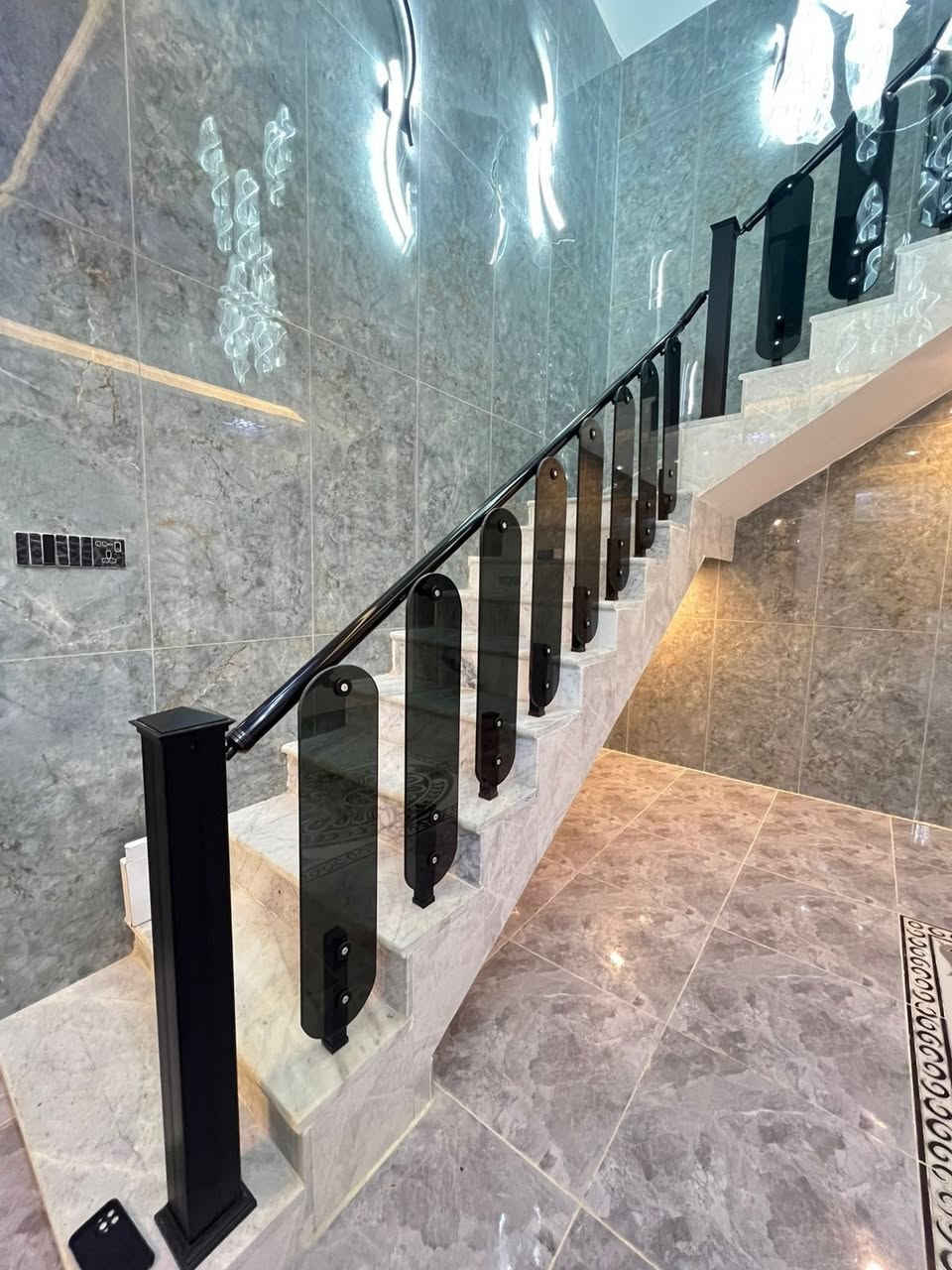 🏡 دار للبيع – موقع مميز
📍 حي السلام مقابل المدرسة الصينية
🔹 المساحة: 100 متر
🔹 سنة البناء: 2015
🔹 البناء: جيد
🔹 التصميم: طابق ونص
🔹 الموقع: حيوي وقريب من الخدمات
📞 للاستفسار والتواصل:
***********
***********
