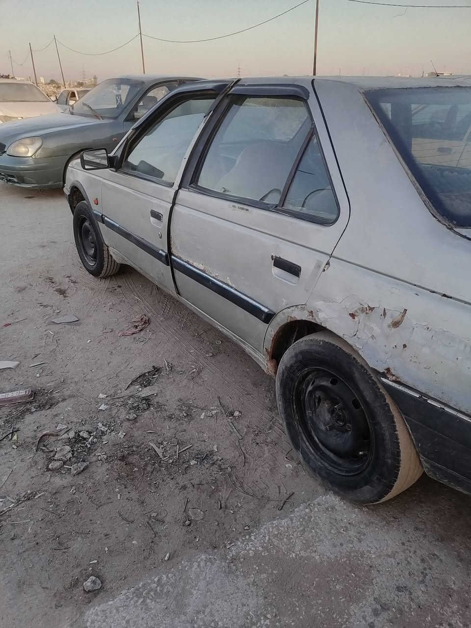 السعر10
السلام عليكم بيجو روى2009سنويه عضم مكينه بيه بخار وكير نضيف حلوه السياره بيه رقم مفقود الخلفي راعيها ما واصله كهربائيات كلها شغاله 
***********
عنوان كربلاء
