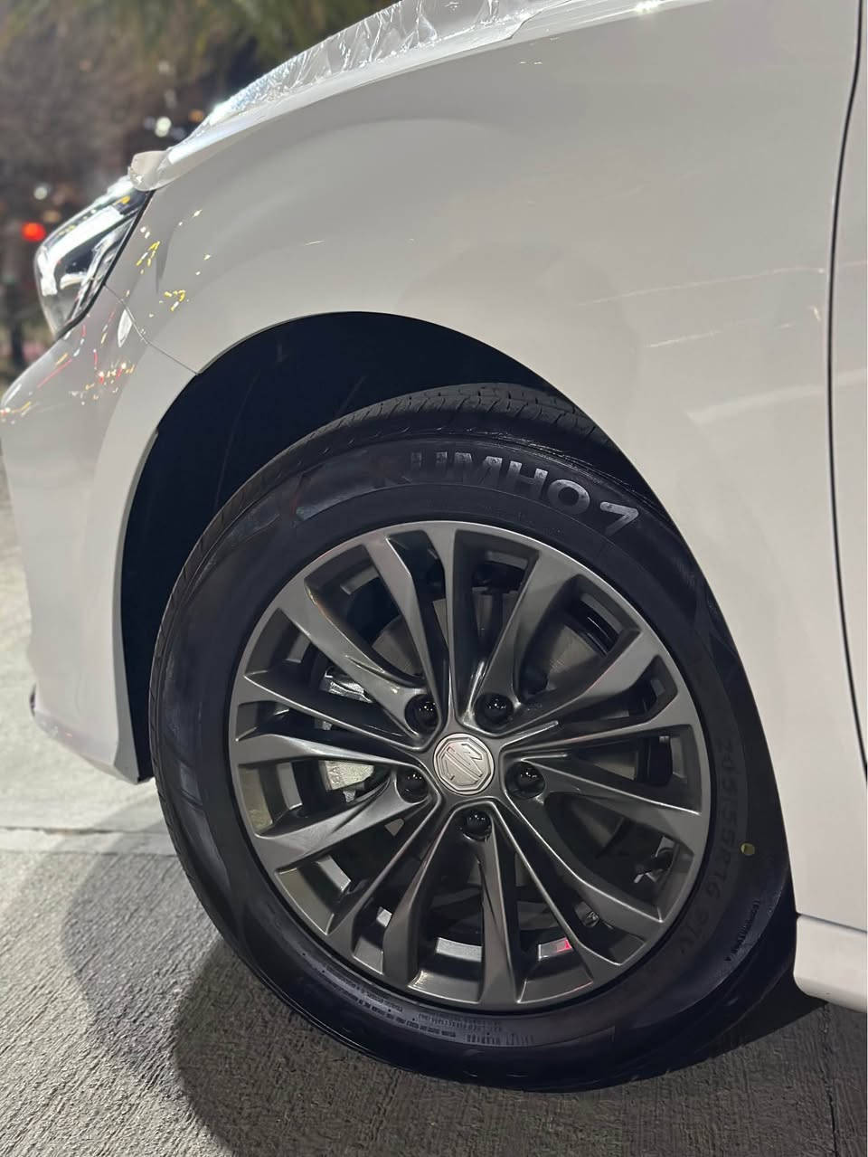 ئێمجی جیتی 
مۆدێل ٢٠٢٥
فول مواسەفات
٦ هەزار کم ڕۆشتووە

ڕەنگی سپی

بۆیاخ ئەستور
شاشە بیلاد ئەکتیڤ 
کامل جوانکاری 
نیو دۆسەی بۆیاخە و هیچ پێوەی دیار نییە 
هەموو شتێکی نوێ 
ماڵی دۆستە
تەنها ١١٦ گەڵا
*********** السليمانية, العراق
