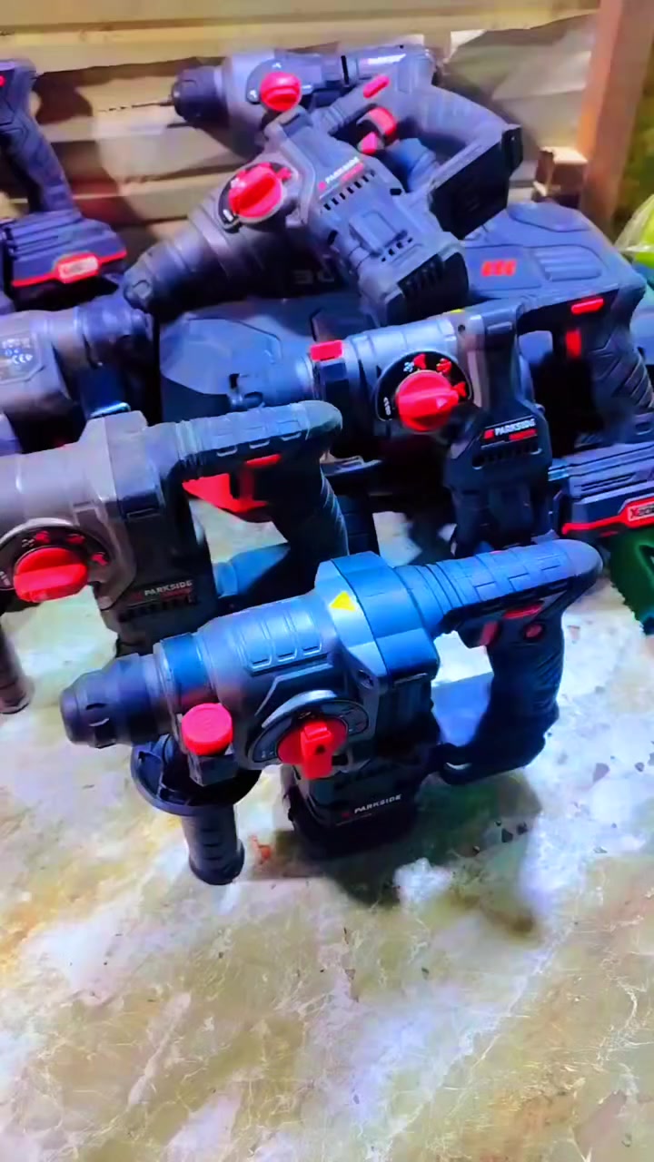 دريلات همر شحن برشلز نضافه خير من الله شرط الشغل ولفحص
وعدنه جميع الغراض البرشلز ولبايرك سايد


**إذا كنت صاحب هذا الإعلان وتريد حذفه لأي سبب، رجاءا أرسل رسالة إلى الدعم الفني**