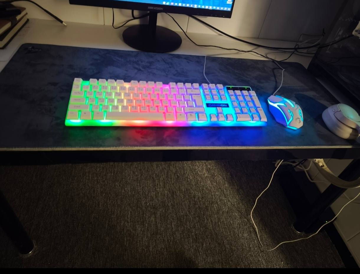 يو بي اس ups للبيع
حجم 800 ماركةMARSRIVA
السعر 35 الف

كيبورد gameon RGB
السعر 15 الف

ماوس باد جديد 
السعر 15 الف
كلهن للبيع
مكاني الديوانية
متوفر توصيل لجميع المحافظات 🇮🇶


**إذا كنت صاحب هذا الإعلان وتريد حذفه لأي سبب، رجاءا أرسل رسالة إلى الدعم الفني**