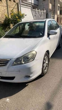 بي واي دي البيع سيارة موديل 2015 سيارة حلوه رقم بغداد بيها صبغ دوسات و...