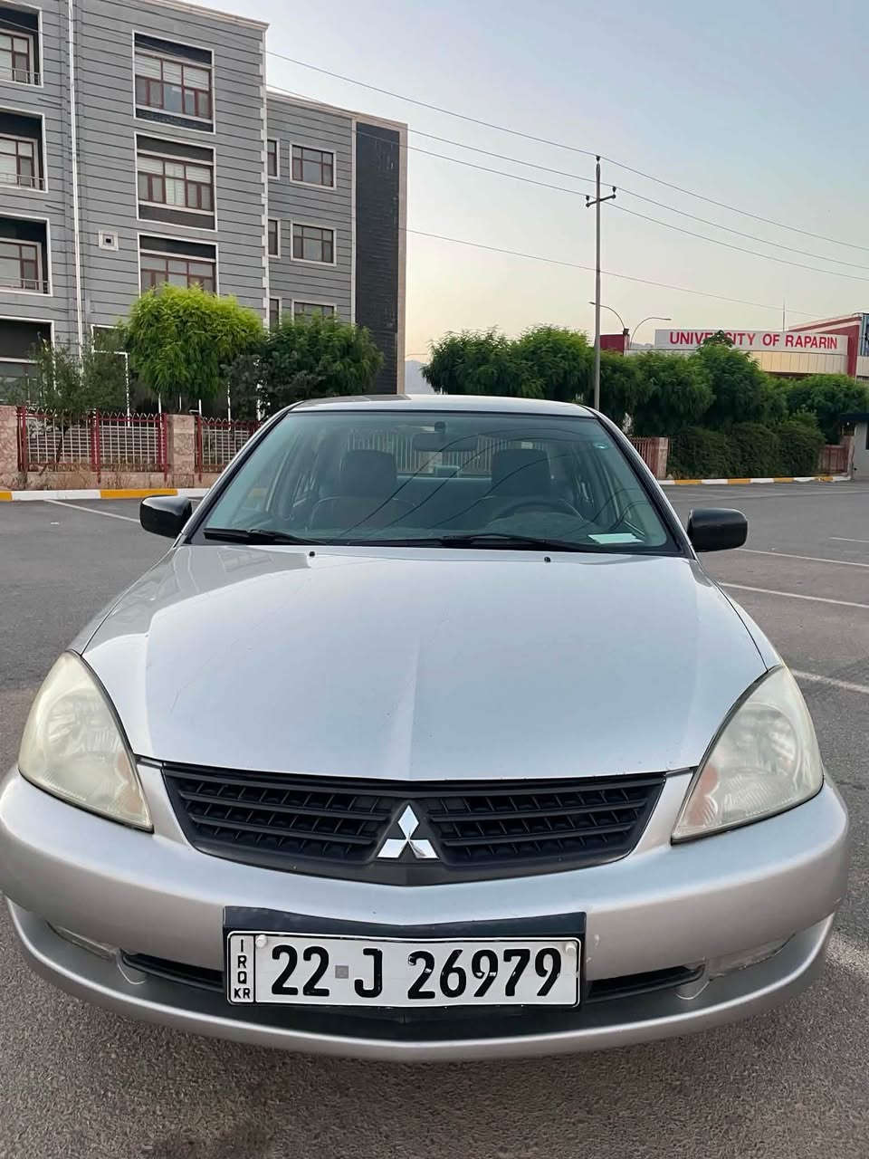 بە ناوی خوای گەورە و میهرەبان
مستەربۆشی لانسەر ٢٠١٠ مەکینە بچوک 
پارچە و پەڵەکی سبوخە جەمپیکی خەفیفی پیشی هەیە 
سەنەویو تایەی نویە 
کاڵبونەوەی نیە 
شوین / ڕانیە 
*********** رانية, السليمانية
