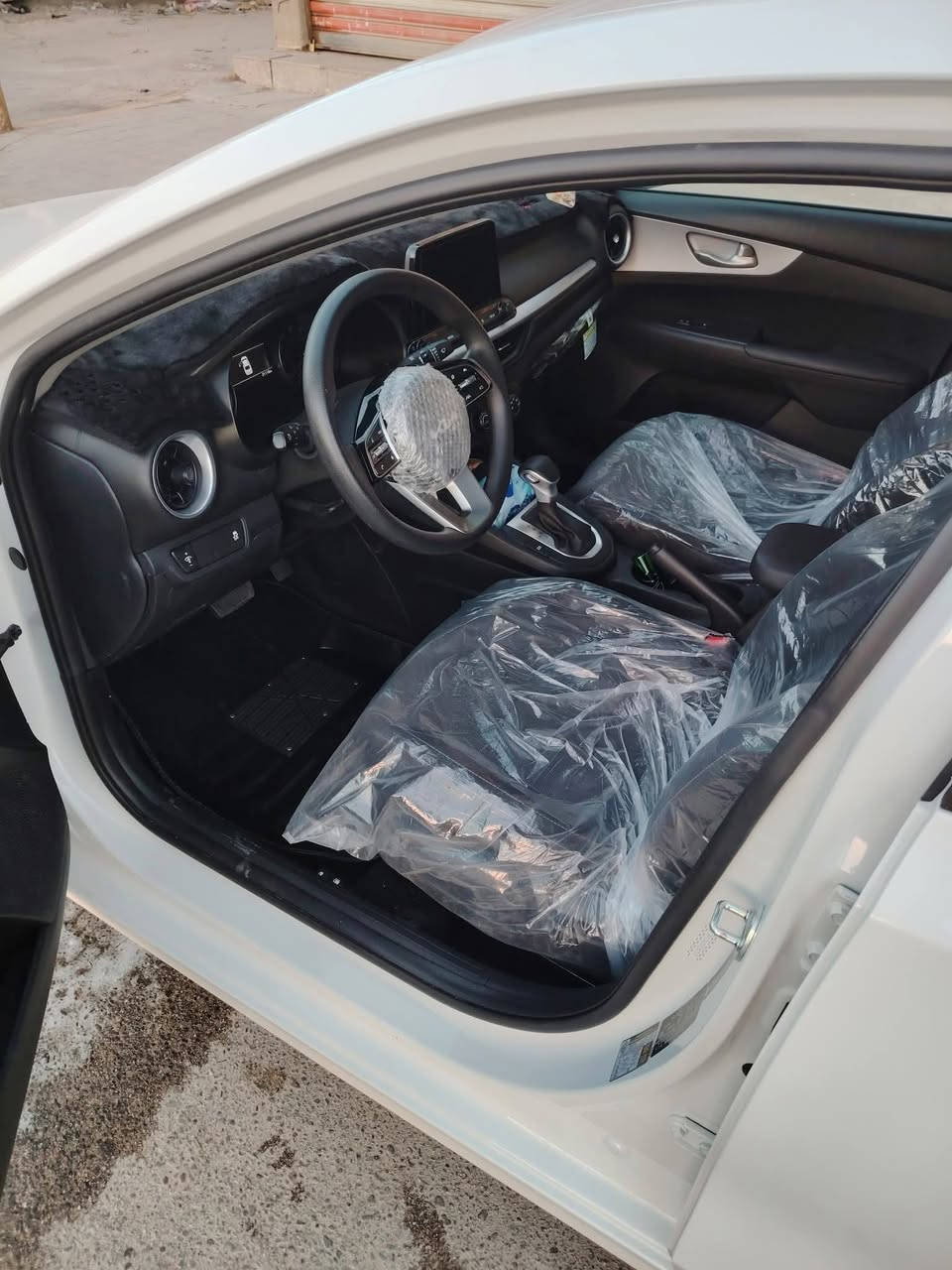 سلام عليكم
فورتي للبيع موديل 24 دخول جديد مواصفاته معروفه 
مرقمه ذيقار معوقين وكاله عامه من معوق 
سياره جاهزه حادثه بنيد صبغ ماشيه 25 قابله لزياده 
مكانه سماوه الشراي يتصل ***********
