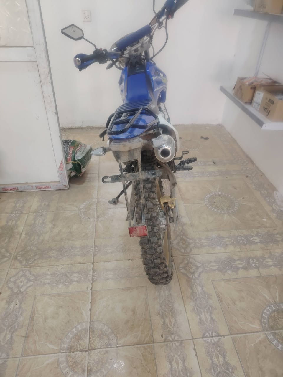 السلام عليكم ورحمة الله وبركاته قفاز للبيع ٢٠٢٦ صار سهر من شديتو مكاني الحود ١٢٥٠ قفل ***********
