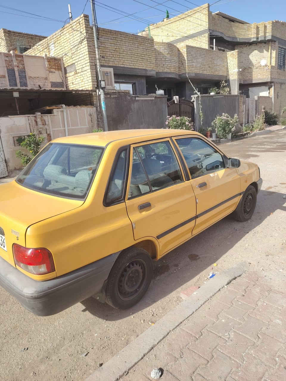 السلام عليكم سايبا موديل 2015 باسمي رقم انكليزي سنوية ساقطة صارلها ٤ اشهر صدر نظيف جدا محرك لا تبخير ولا تنقيص كير نظيف جدا شاصي معمر تك السيارة مابيها صبغ ابد بس طخة بالجاملغ مثل ما مو ضح بالصورة
السعر ٣١ مكاني بغداد للتواصل ***********
