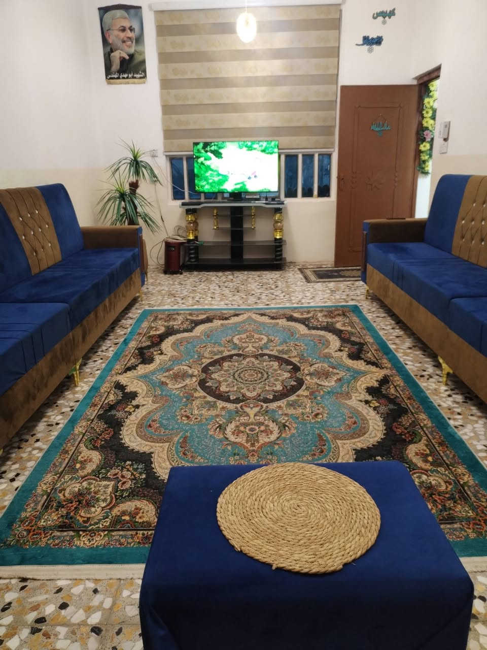 سلام عليكم تخم تفصل بلاود درجة أولى ١٠ مترات ٥ ب ٥ مع كوشات ومقاعد وطبلات ثنين السعر ٦٠٠ مكاني بغداد قرب بسمايه رقمي.. ***********
