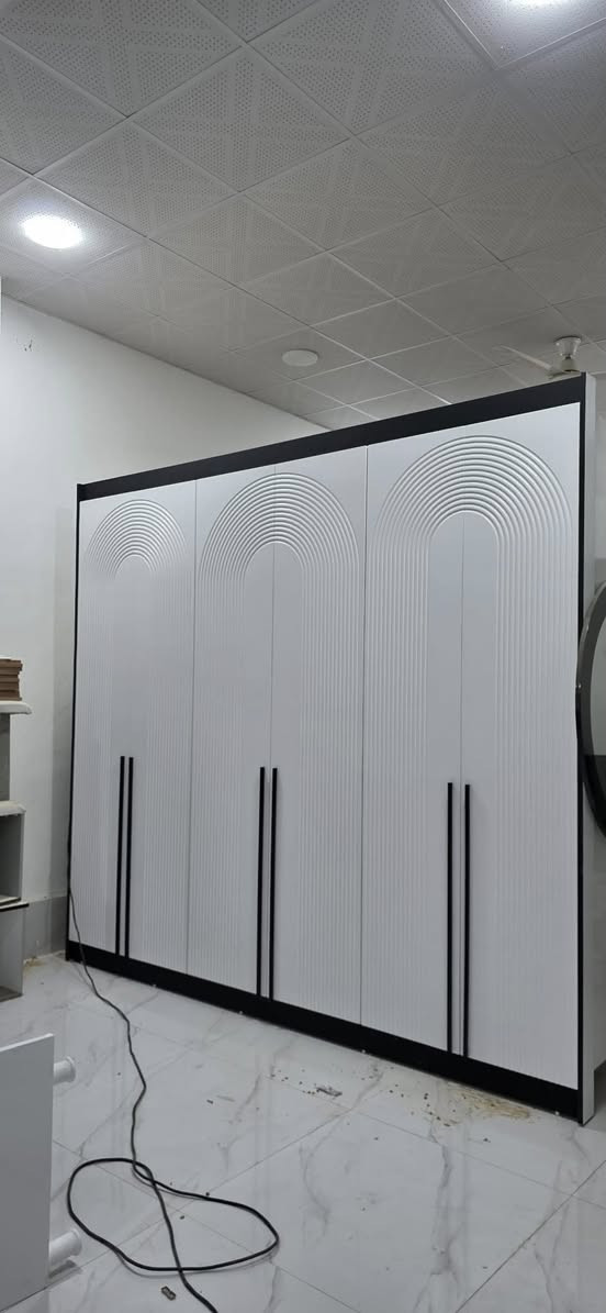 مه عره ز بالون بريس عه رزي دووكان لؤك به كارنه هاتووه 260سانتيم به رزي باني 285سانتيمه
***********
