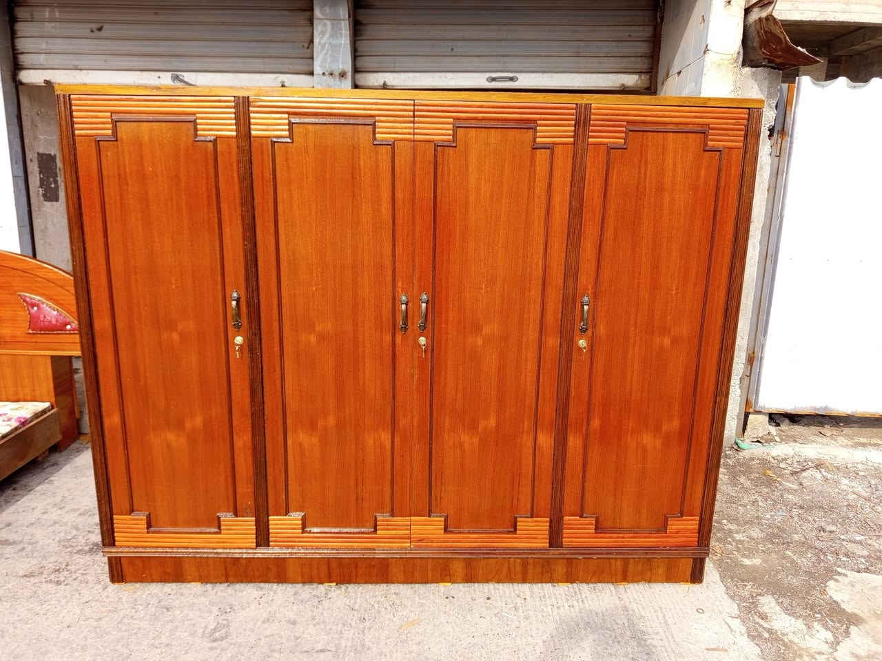 قنصور اربع ابواب شرط شرط النظافه شغل ثقيل حيل فصال
سعرها ١٦٥ الف
رفاعي يم طرشي الشفاء ***********
