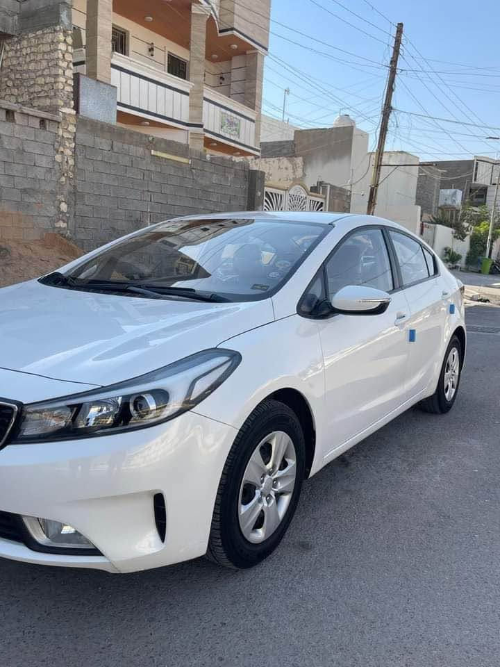 يتوفر للبيع سيراتو الموديل ٢٠١٧
محرك١٦٠٠
رقم شمالي جديد
ماشية١١٣
عنوان الدورة شارع ابو طيارة
فقط. شراي يتواصل خاص بغداد, العراق


**إذا كنت صاحب هذا الإعلان وتريد حذفه لأي سبب، رجاءا أرسل رسالة إلى الدعم الفني**