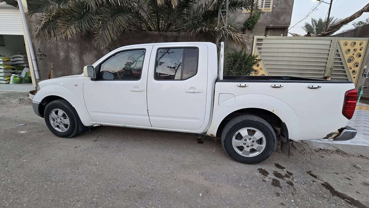 نفارا ٢٠١٠
السيارة جاهزة عدا ملاحظات بالبدي ، وتبديل جاملغ. 

كير محرك ،  ، حدادة ، تخم تاير تمام. 

شاشة وكامرة مشدودلها ، منظومة تبريد جديدة . 

باسمي . 

السعر ٨٧ ورقة وبيها مجال ان شاء الله للطيبين. 

التواصل 

***********

البصرة، ابي الخصيب
