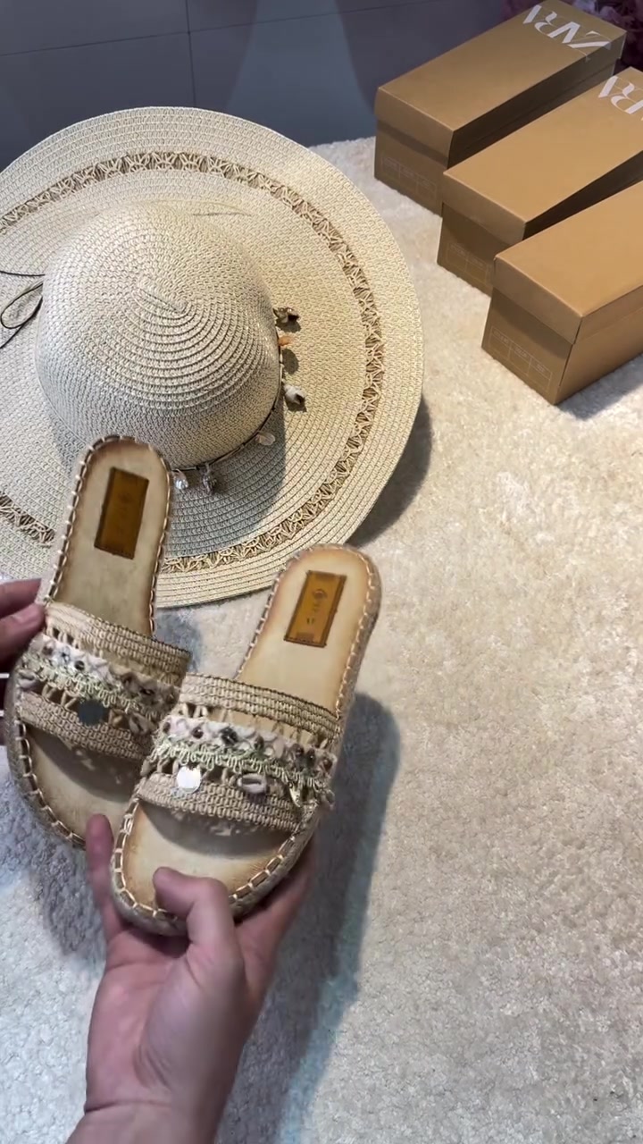سليبر 🐚 المحار يجنن 😍🌊🪸
سعر القطعه 11 الف 🔥 
الوان : اسود . كاكي . ابيض . ازرق 🦋
القياسات من 37 إلى 41 👣
توصـيل لكـل مناطق العـراق 5 آلاف فقط 
 

#اكسبلور #سليبرات_ماركه #سليبر #محار #سليبرات_نسائية


**إذا كنت صاحب هذا الإعلان وتريد حذفه لأي سبب، رجاءا أرسل رسالة إلى الدعم الفني**