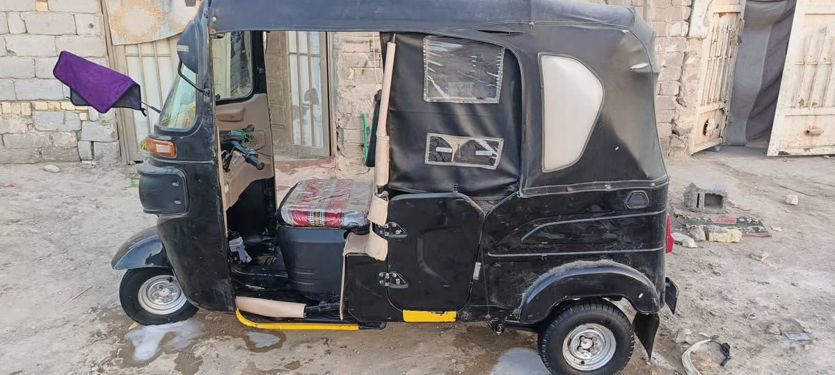 سلام عليكم تكتك للبيع مديل ٢٢/٨
كفاله عامه كشر ومكينه مرقم بسمي مدوشمه سفريات 14اصلي مسجل تخم تاير ابو الحيه جديد ماناقصه برغي
ناصريه مركز ***********
