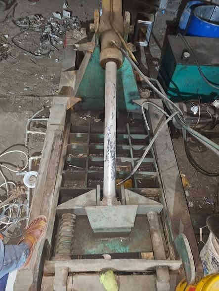 مكبس فافون وقوطيه صيني درجه اولى جكات وماطور الماني مكاني بغداد مدينة الصدر للاستفسار 
***********
***********
