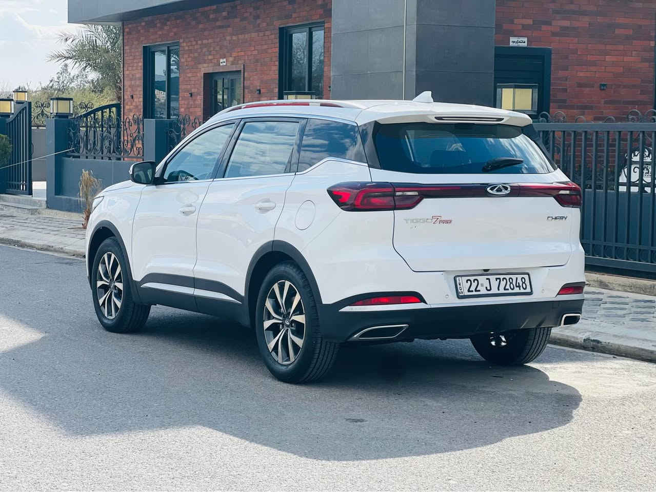 chery tiggo 7 pro 2022
شيري تیگۆ ٧ پرۆ 2022

فوول مواسفات زمان شريكة 
گێڕ تۆماتیک و عادی تا ٩ نمرە ، بەسمە ، دەرگا بەسمە، شەغال ، سڵاید ،سڵاید کۆنتڕۆڵ, تەحدید سورعە ، شاشە ، کامێرا ، تەبرید لەمس ، تەبرید مەرکەزی، ئۆتۆ هۆڵد، توڵی سەقف ، لایت لید، جام کارەبایی،بەرزو نزمی جامەکان بەکۆنترۆڵ،ئاوێنە کارەبایی، ئاوێنە ئیشارەت، لایت ئۆتۆ، حاسەی دواوە ، ووریاکەرەوەی دزی ، دوگمەی هاوکاری برێک ، بەرزو نزمی لایتەکان ، دژە خلیسک ،فڵچەی دواوە، سوکان ڤۆلیۆم و بلوتوزو وای فای و کار پلەی ، شوێن عەینەک، دوو سویچ کۆنتڕۆڵ تەنها 80  هەزار کیلۆمەتر چووە سيرفز كامال لة شريكة بؤي كراوة 

بێ بۆیاخ ، ، سارد
هە موو  بە شە رت
ڕەقەم هە ولیر  ، تاحویل مباشر ،  بەشەرتی بەناو کردن و غەرامە. بة ناوةي خومة 
سەنەوی رةقم نوي 
135 $ نرخ  کەمێک مەجال 
***********📱 وتصئاب أربيل, العراق
