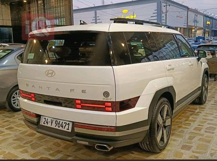 Santa Fe 2024
مواصفات خليجي 
40 ألف كيلو متر ماشيه
محرك 2500 توربو 
7 راكب 
سيارة حيل نظيفة ماشاءلله 
بدون ضرر 
تحويل وكالة 
مكان السيارة اربيل 
واتس 
***********
