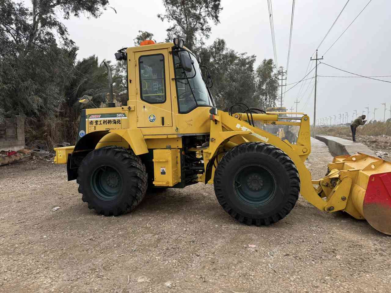 السلام عليكم شفل كاوسكي حجم 50ZA كير مكانيك تبريد بلادي عدد الساعات 2000h ساعة دخول جديد للعراق شفل جديد زيرو ***********العنوان واسط الصويرة
