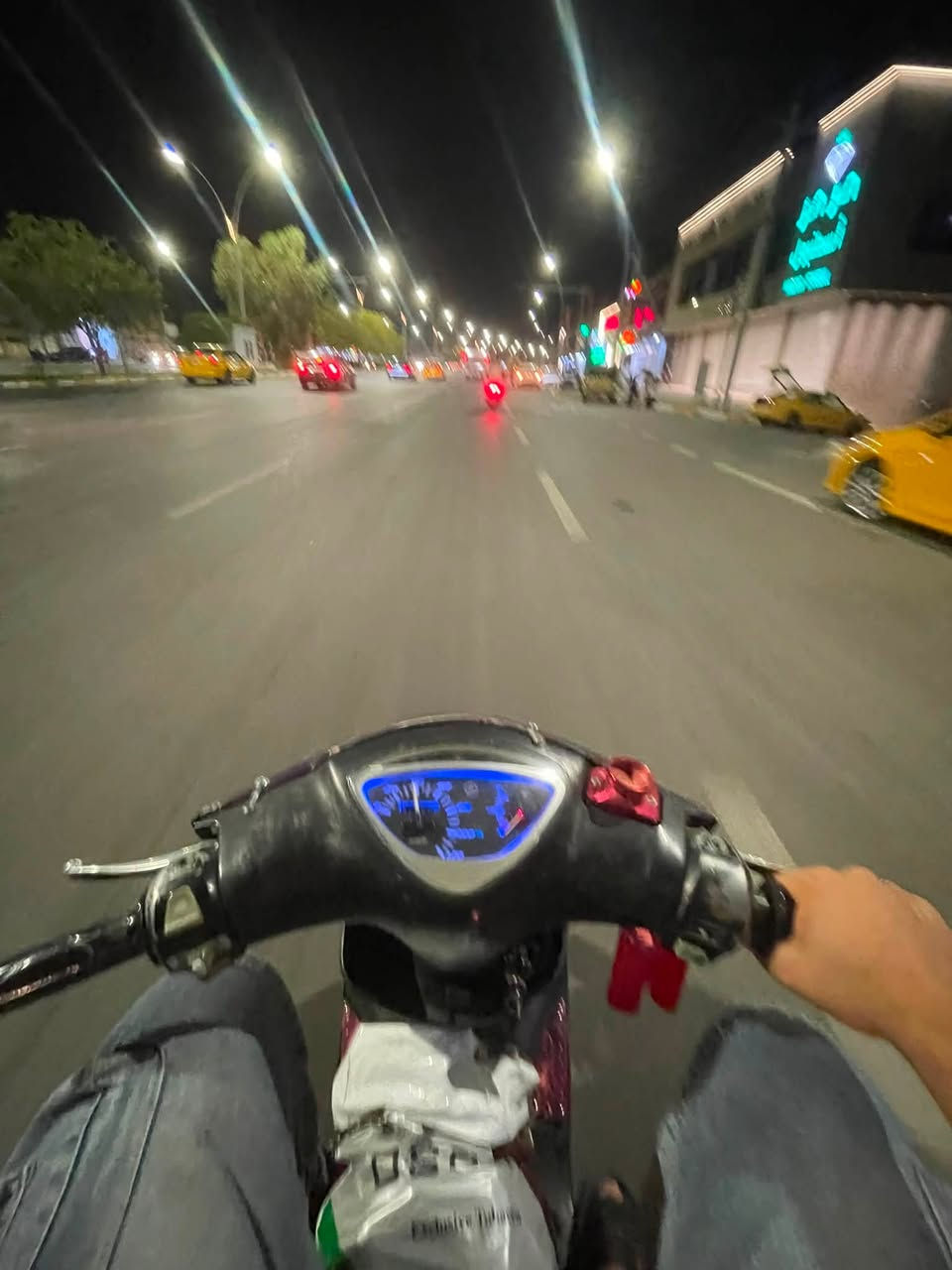 سلام عليكم ماكس عدله للبيع دراجه مكينه 55 شلعه معدل شرط بطناش دك 120 اي عيب مابيه تايرات جدد وياله جدد مابيه نقص سعر 480وبي مجال ***********

