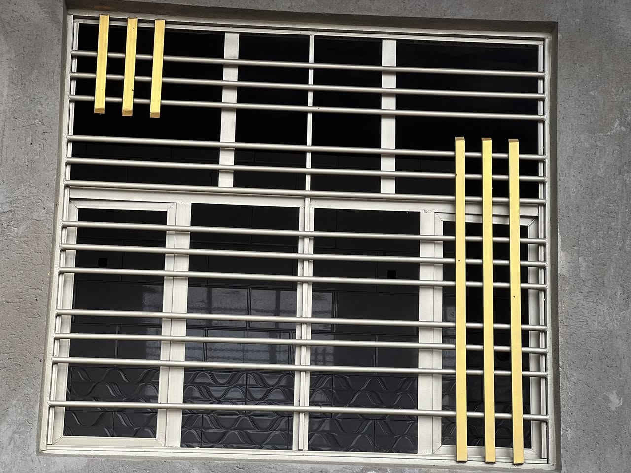 تنظيف وصبغ شبابيك 
***********
