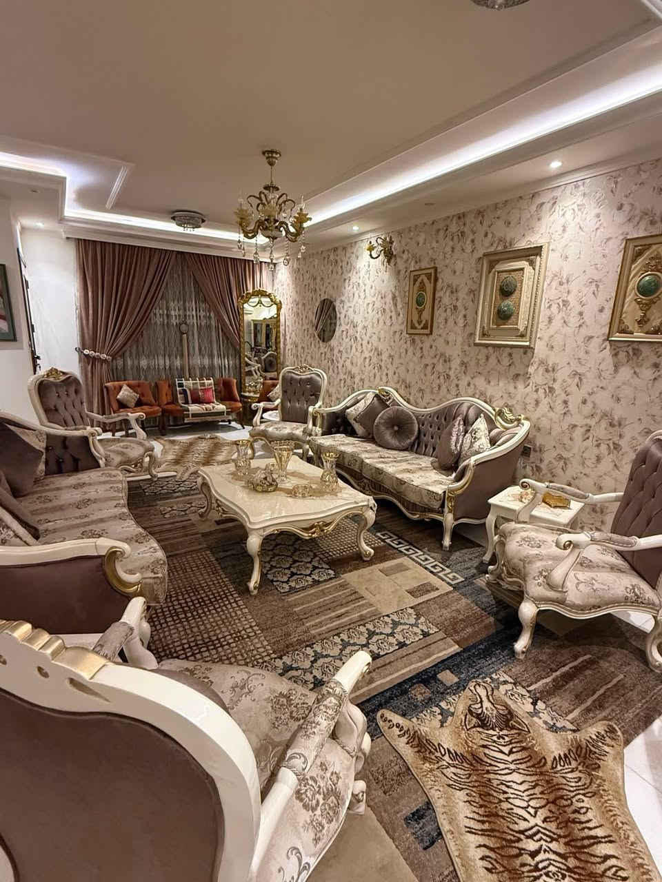 مرحبا تخم للبيع استخدام كولش قليل بعده جديد والزولية  هم التفاصيل بالخاص


**إذا كنت صاحب هذا الإعلان وتريد حذفه لأي سبب، رجاءا أرسل رسالة إلى الدعم الفني**