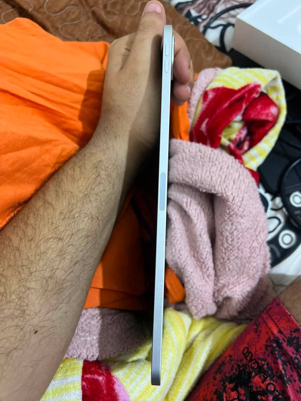 سلام عليكم
Ipad m1 الجيل ثالث
مبدل ايسي اخر مرا فحصت بطاريه قبل شهر ونص 83
128
بدون ملحقات
سعره
515 بي مجال بسيط
رقمي ***********
مكاني ديوانيه تقيه ش٢٠
