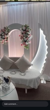 فقط الاجنحه والشوزلانه  والميز ابو الاناره  للبيع الاتصال 07742225080