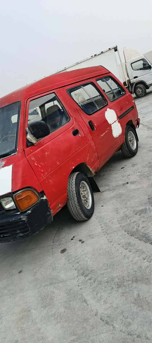 السلام عليكم للبيع فقط مستعجل خاص ماكو شراي اتصل 

للبيع كيه فاره مديل 93رقم بصره الماني شرط تحويل مصفره
هيأه وغرامات  گير مكينه ففتي شرط المكينه خرسه تخم 

تاير حداديه اليوم شديتهه مشط جديد غرفه نضيفه 
السياره مكانهه نجف  للاستفسار اكثر اتصل ***********
