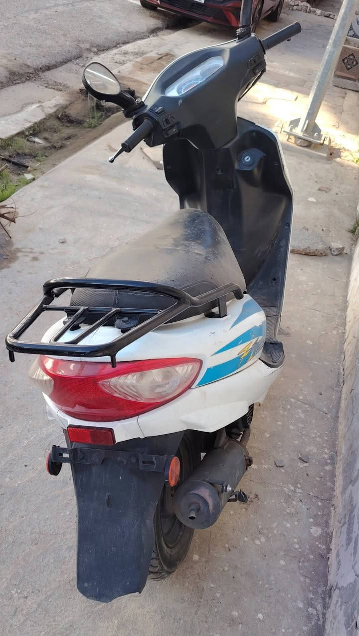 دراجه سيام 140
دراحه تخربط ابيعلك طافي
السعر 350 قفل الدراجه نضيفه مكينه ممفتوحه
دبلات كفرات جديد
مكاني الكاظميه ***********
