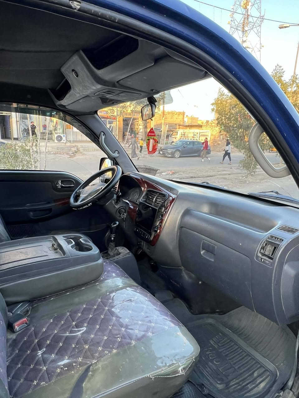 سلام عليكم كيا مسكر كرنفال موديل 2007 محرك جديد تختم تاير سنويه مجدده لحد نهايه 2030 رقم جديد مكان بغداد ابو غريب سعر سياره 90وبيه مجال رقم ***********. بدون محجر 
باب  وياها اصلي جديد
