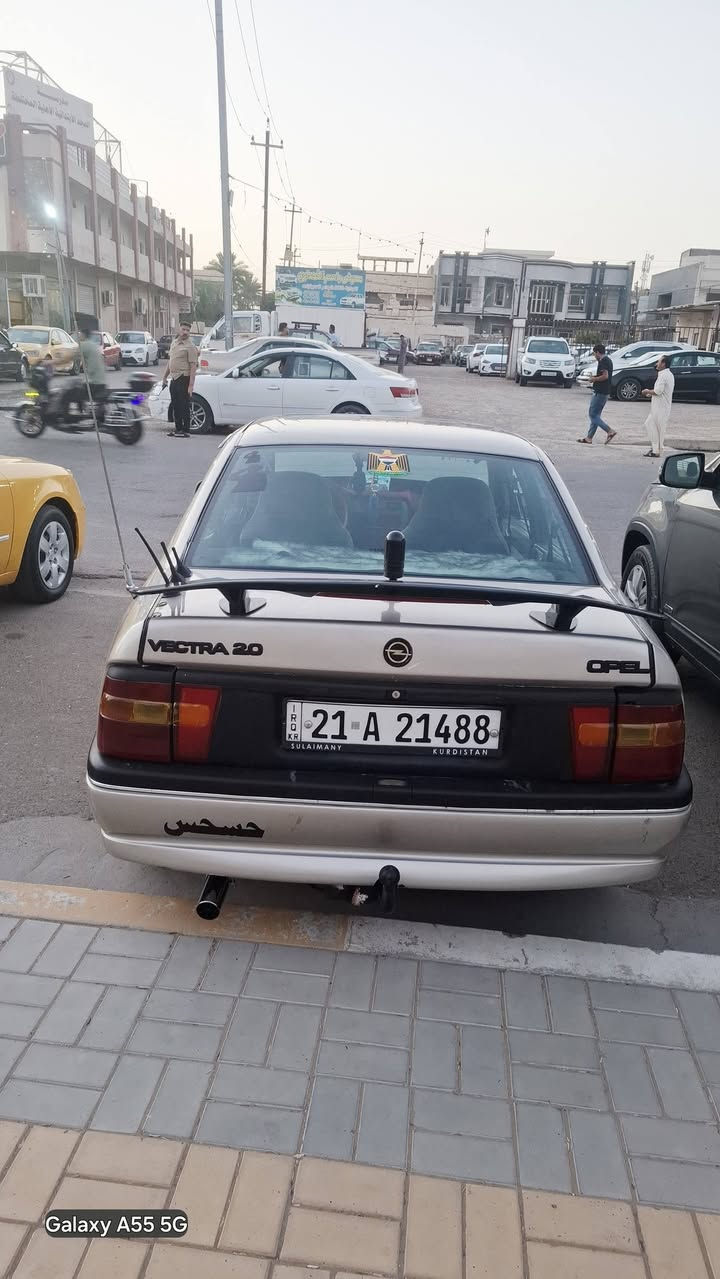 سلام عليكم للبيع اوبل فكتره محرك 2000 گير عادي رقم سليمانيه  سياره مكفوله صبغ جمالي تبريد بيه نقص صونده  كهربائيات كامله جام امامي كهربائي السعر 48 
العنوان الخالديه الصديقه وكاله عامه بأسمي 
رقم الهاتف *********** خالد 
***********
