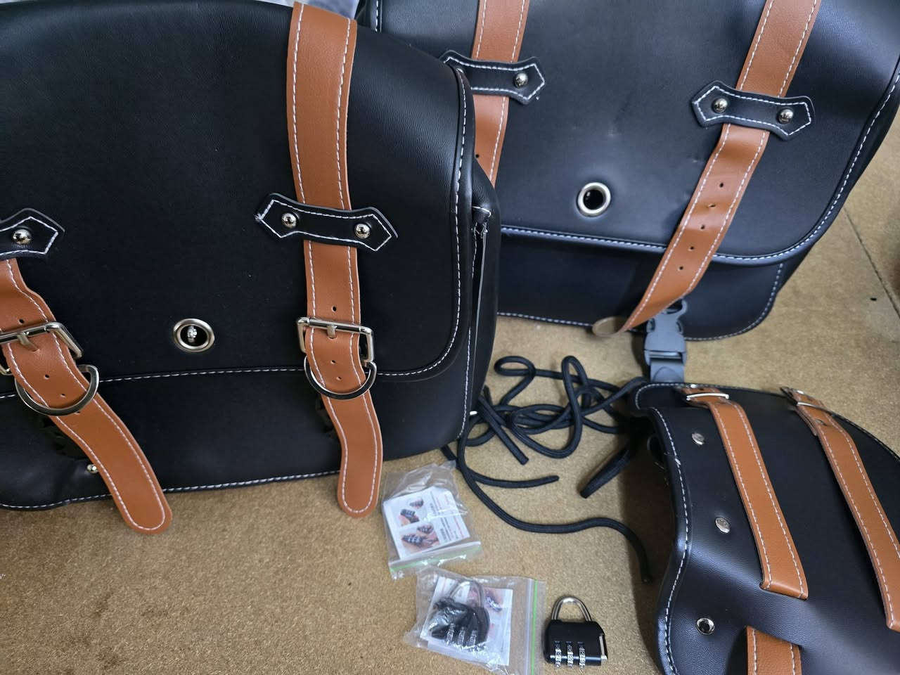 جنط دراجات جلد مفولات وياهن قفالتهن القفل رقمي رمز جلدهن فووول اطوني سعر وبالعافيه عليكم


**إذا كنت صاحب هذا الإعلان وتريد حذفه لأي سبب، رجاءا أرسل رسالة إلى الدعم الفني**