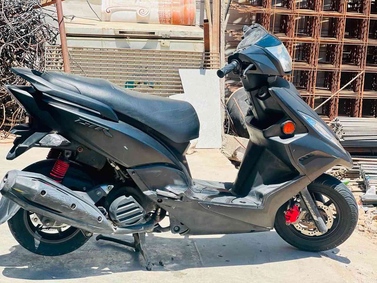 جي تي آر دراجة جديدة صار شهر من نازلة من الرمبة مكفولة كفالة عامة مكينة ناعمة دراجة فول نضافة مستعجل عل بيعة الاستفسار عله هاذ الرقم ***********
