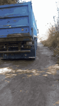 بومه عكرب للبيع موديل 2003 للاتصال ***********
