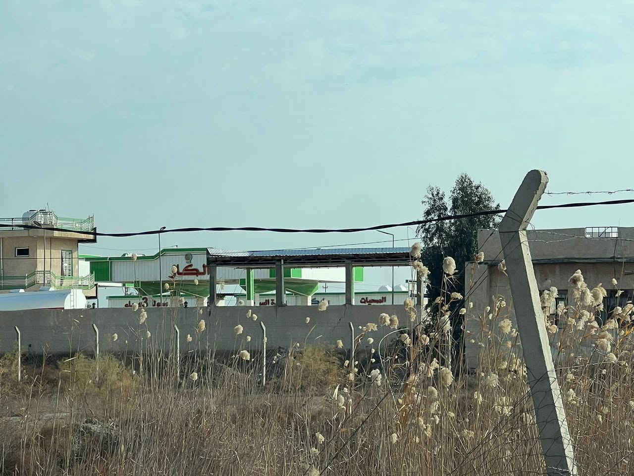 يالله .السلام عليكم. ارض لبيع مساحه( دونم)

جنس الأرض.طابو زراعي سند 25

واجهه 67م.   نزال.37م

عنوان..حولي المحموديه بدايه شارع الزائرين خلف محطه البانزين

تفاصيل اكثر  عل الرقم  ***********

خدمات . كهرباء+ماء
