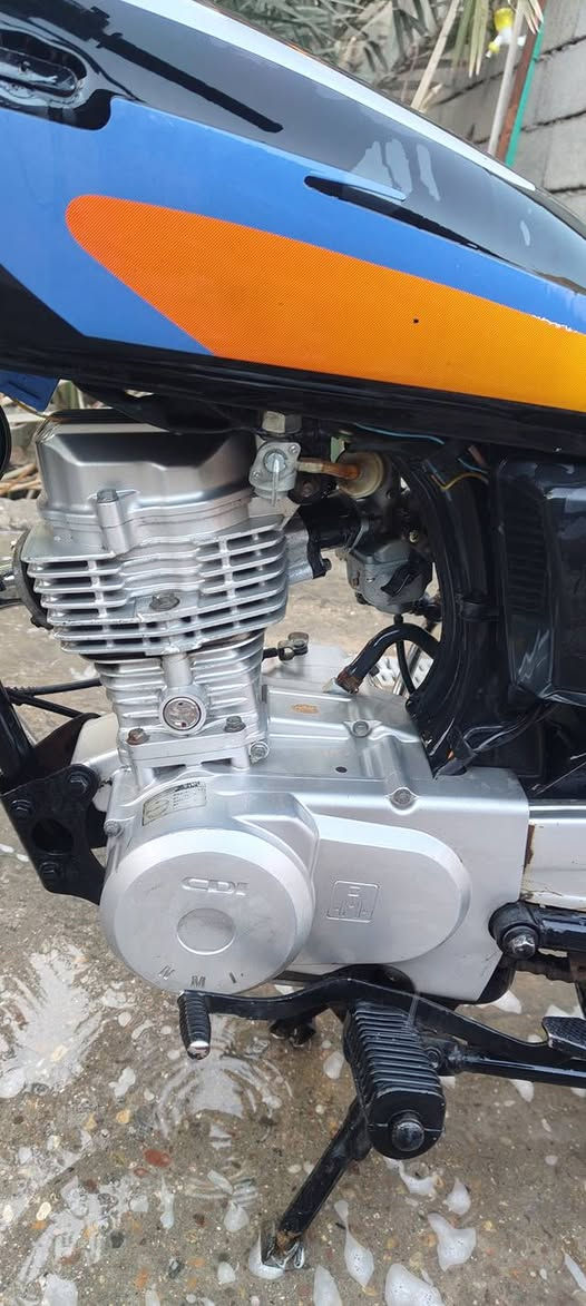 السلام وعليكم دراجه نامه مديل 20 الدراجه رقم وسنويه باسمي الرقم انكليزي السعر 1600 وبيها مجال قليل ما متواجد ع الخاص للتواصل *********** العنوان بصره ابو الخصيب
