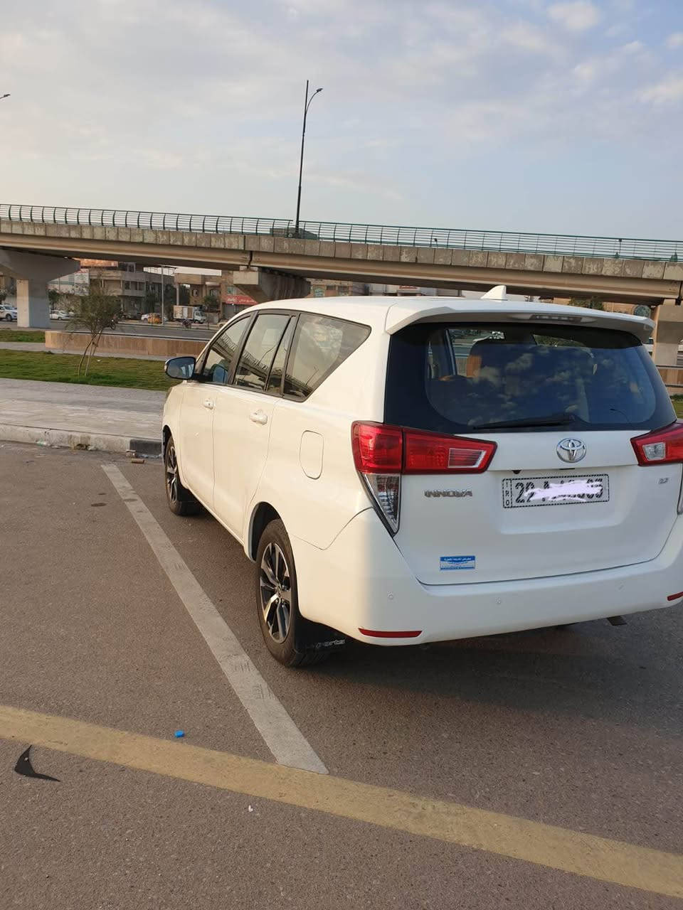 اينوفا   تكسي دبي مصبوقة عام 
محرك 2700 ...4 سلندر موديل 2022 ماشية 48

*********** ابو الخصيب, البصرة
